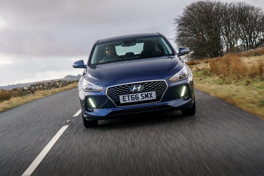  Hyundai i30 2017 года  (UK) (фото 19 из 40)